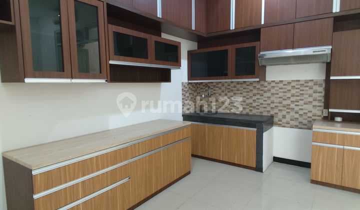 Rumah Siap Huni Murah Taman Kopo Indah Sommerville