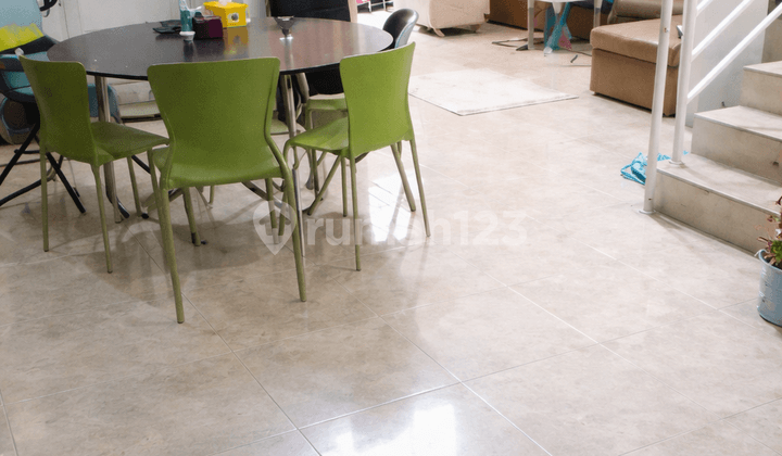 Jual Murah Rumah Siap Huni 2 Lantai di Pasadena