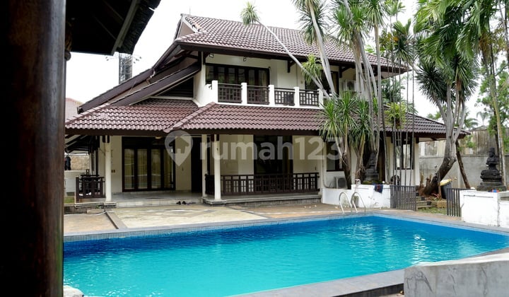 Rumah Mewah Lahan Luas + Private Pool di Cipete Selatan