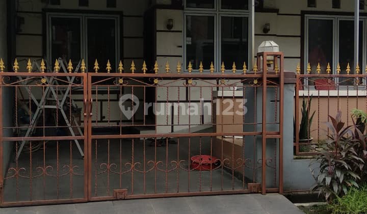 Rumah Siap Huni dengan Hunian Nyaman dan Asri di Serpong