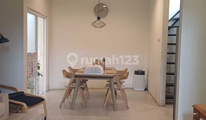Harga Murah! Rumah Cantik Siap Huni di Bintaro Sektor 9