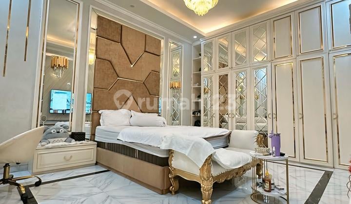 Rumah Mewah Modern di Jl Wr Supratman, Pondok Ranji Tangerang Selatan