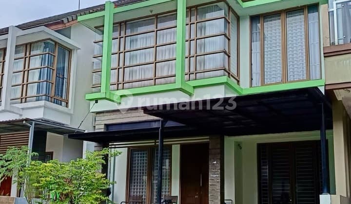 House in Bintaro Jaya Sector 9 with Comfortable and Lively Residence