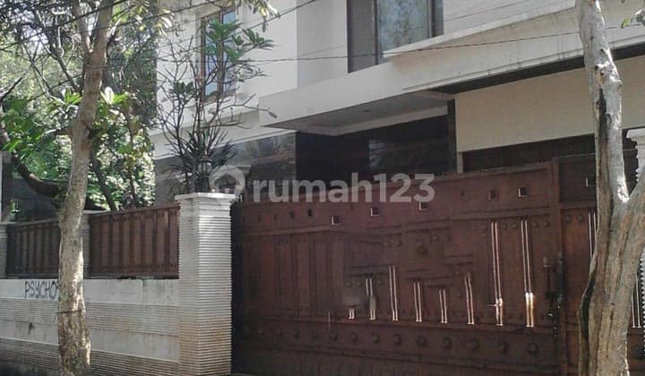 Exclusive Deal! Rumah Mewah Kemang LT 840 LB 900 - 5 KT, 2 Lantai, Nego Serius!!