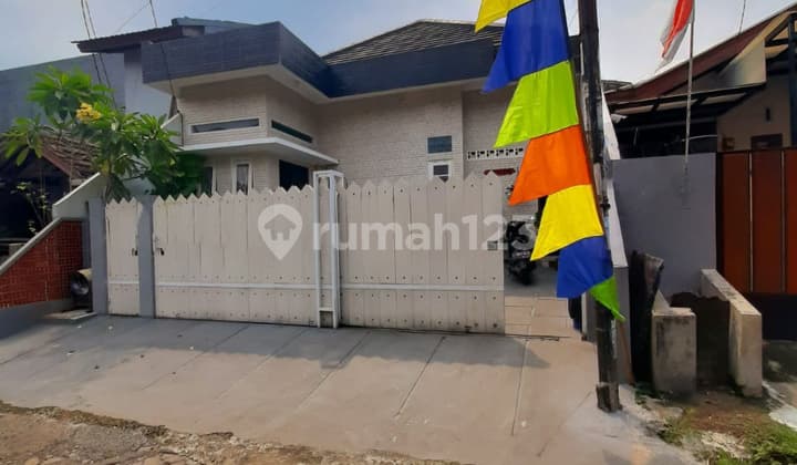 Rumah Cantik Siap Huni dan Lokasi Strategis dekat Bintaro Jaya @Ciputat