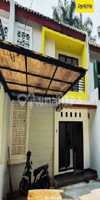 Rumah Murah 2 Lantai Dekat Tol Dan Stasiun