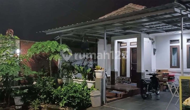 Hot Deal! Rumah Siap Huni di Graha Raya Bintaro - 2 KT, Taman, Nego!
