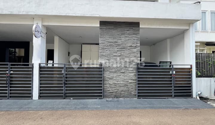 Rumah 2 Lantai Bagus di Bintaro dengan Luas 120 M2 dan Bangunan 200 M2 SHM.