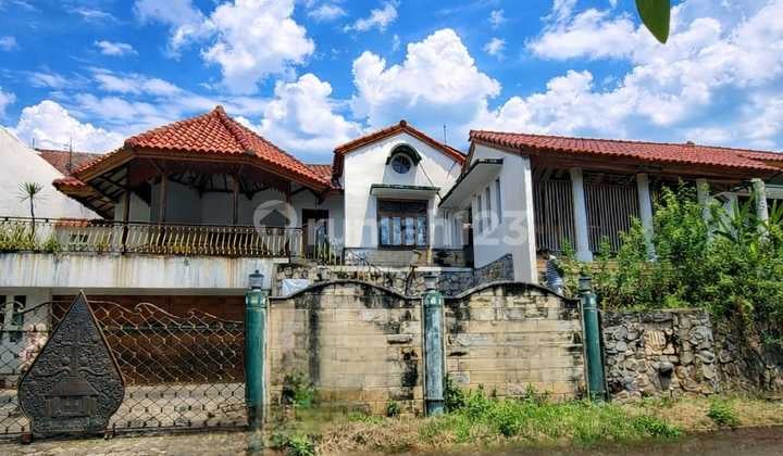 Rumah Mewah + Luas di Pondok Aren, Tangerang Selatan - Harga Nego!