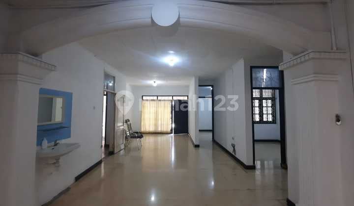 Rumah Siap Huni lokasi strategis, nyaman, Bintaro sektor 1
