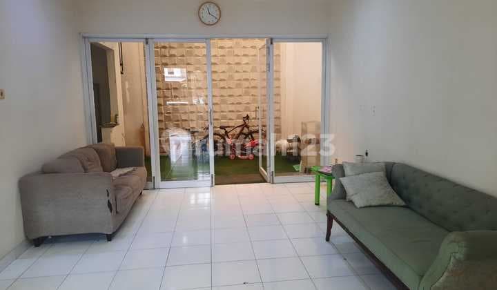 Rumah 2 Lantai di Ciputat KT 3+1 KM 3+1 Surat SHM.