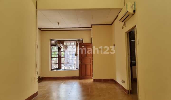 Rumah Siap Huni, Rapih Dekat Stan dan Bintaro Plaza
