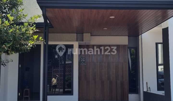 Disewakan Rumah Rapih, Siap Huni Dalam Cluster di Ciputat, Dekat Stasiun Kereta Api Jurang Mangu