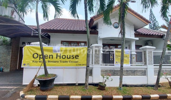 Luxury Home, Excellent, Ready to Occupy, Sturdy Construction and Spacious Yard in a Complex in Bintaro Jaya Sector 9
