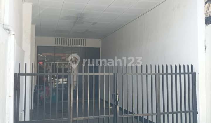 Rumah Cocok Untuk Kosan Kantor di Dekat Bandara Halim Jakarta Timur