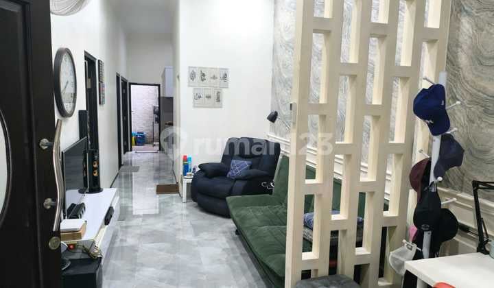 Rumah cantik strategis dekat Mall, Sekolah, Akses Tol, RS, Kolam Renang