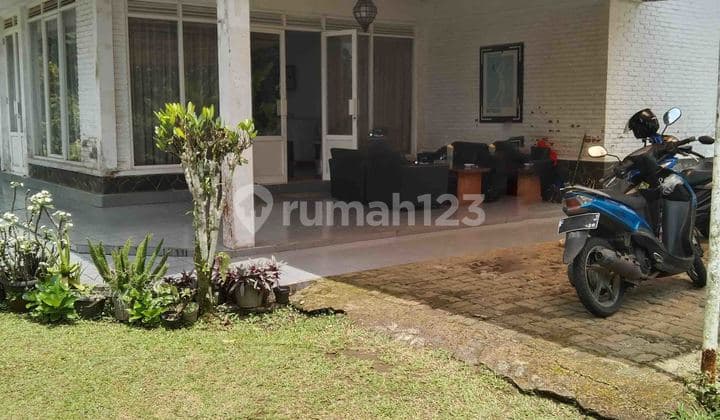 3-bedroom villa, 1 km from the Mega Mendung highway, Puncak Bogor.