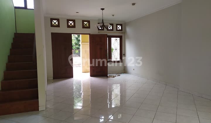 Rumah 2 Lantai Bisa Untuk Kantor Dekat Stasiun Mrt Cilandak