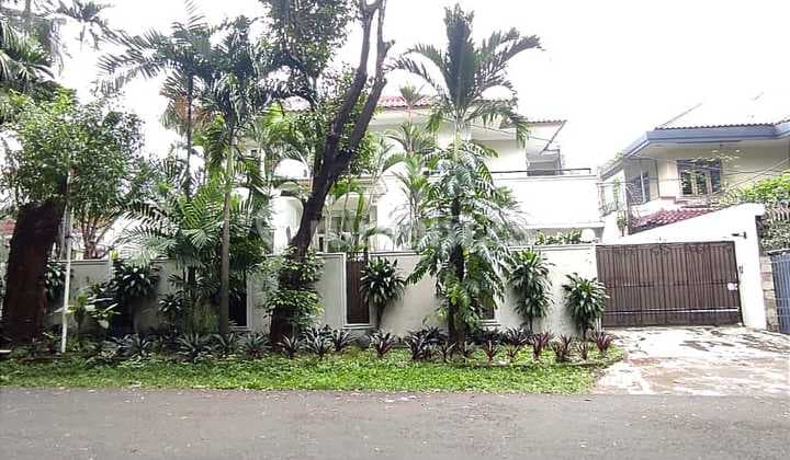 Rumah Mewah Ex Kedutaan Dekat Sudirman