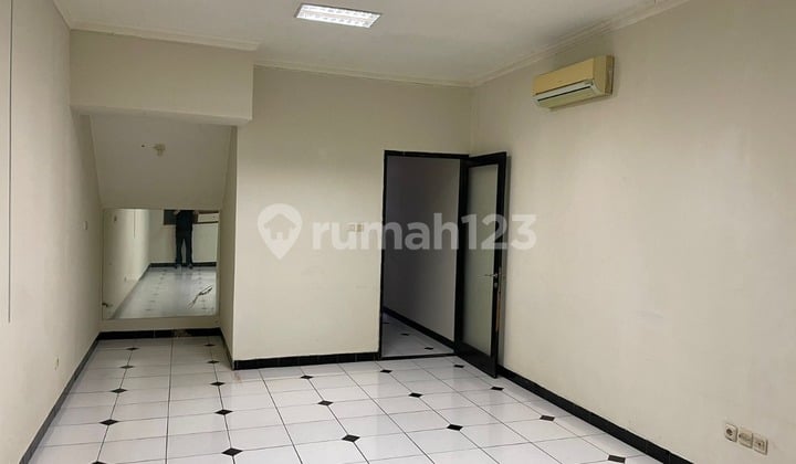 Ruko Cocok untuk usaha di Dekat Senopati dan Blok M