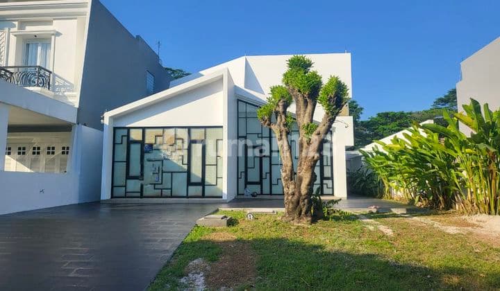 Disewakan Rumah Mewah Alam Sutera Cluster Sutera Telaga Biru