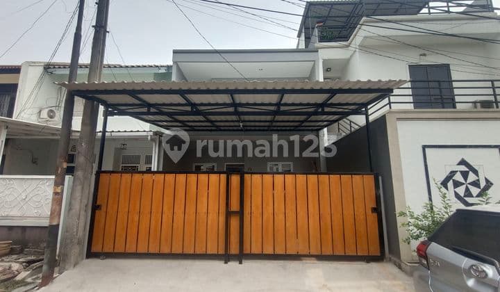 Rumah 2 Lantai Baru Renov Di Sektor Gading Serpong
