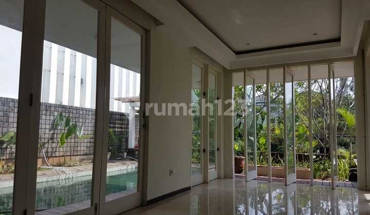 Rumah Jual 3 Lantai Siap Huni Dekat Stasiun Mrt Lebak Bulus