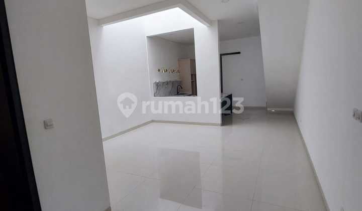 Dijual.murah Rumah Minimalis Modern di Metland Puri- Green Lake City