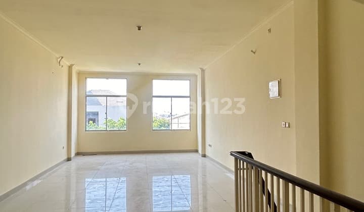 Ruko Bolevard Cocok Utk Kantor/Online Shop. Cafe