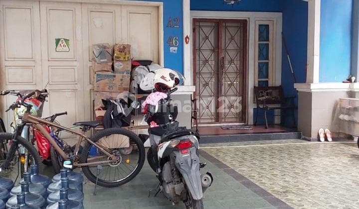 FOR SALE: A house in the premier and exclusive cluster of Banjar Wijaya Housing, Cipondoh Tangerang.