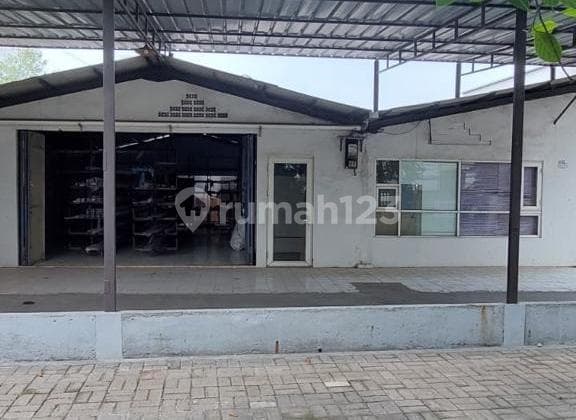 Jual gudang di Pinggir Jalan Raya Hasyim Ashari - Cipondoh