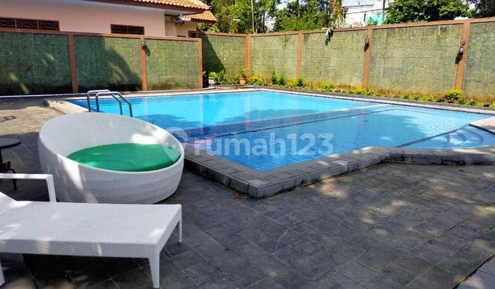 Dijual Villa di Cipayung Mega mendung Bogor