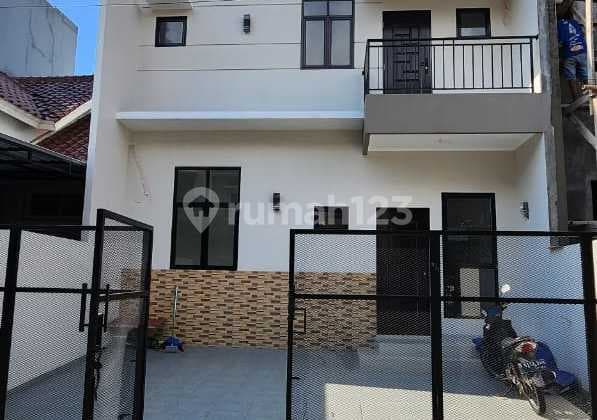 FOR SALE - BRAND NEW 2-STORY HOUSE IN METLAND PURI, TANGERANG.