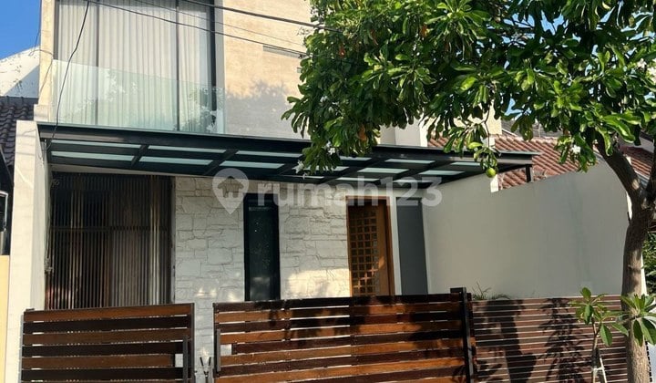 Rumah di Araya 2, Galaxy Bumi Permai Minimalis, Dkt Pakuwon City, Wisma Mukti, Klampis Anom, Manyar Indah, Puri Galaxy, Sutorejo, Mulyosari