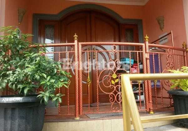 Rumah Beserta Kost Di Lokasi Strategis Kayu Putih, Jakarta Timur Rumah Beserta Kost Di Lokasi Strategis Kayu Putih, Jakarta Timur