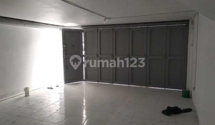 For Rent: Shop House in the Center of Textile Wing, Tamim Road, Bandung