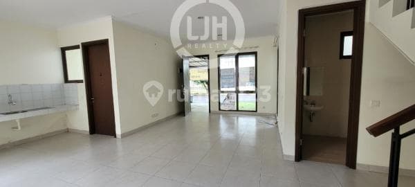 Rumah Kondisi Bagus di Cluster Eternity The Icon BSD