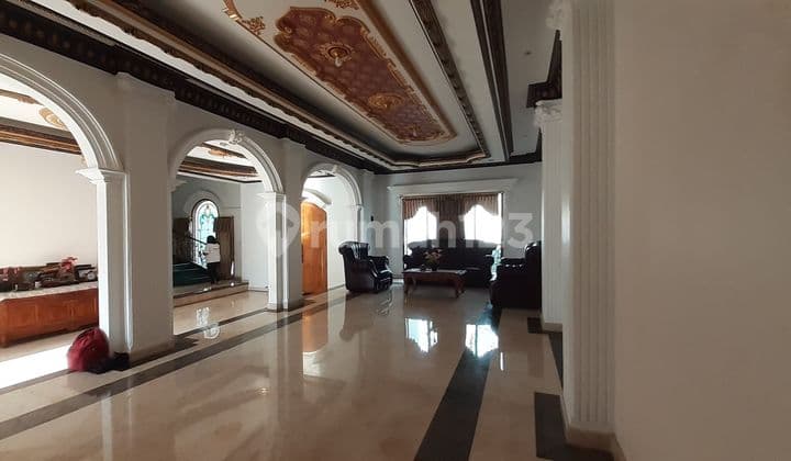 RUMAH SUPER MEWAH DEPAN TRANSMALL DENPASAR