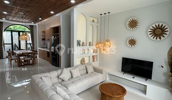 Villa Mewah Mediteranian Style Di Area Pusat Seminyak Bali