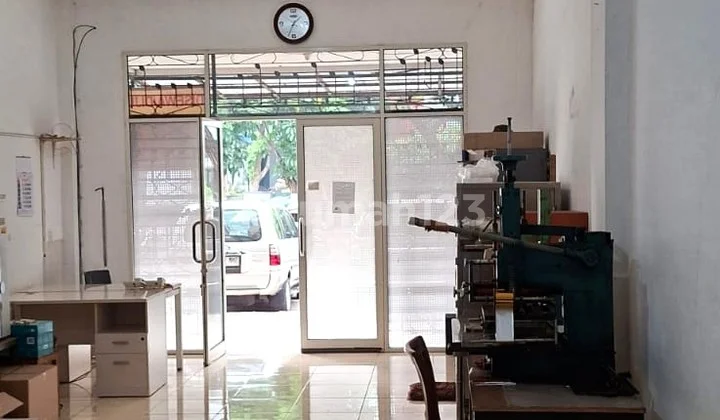 Ready-to-Use 3-Storey Shop House in ASTC Area, Alam Sutera