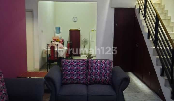 Dijual Rumah Bebas Banjir Lokasi Strategis Lingkungan Nyaman & Asri di Ciracas, Jakarta Timur