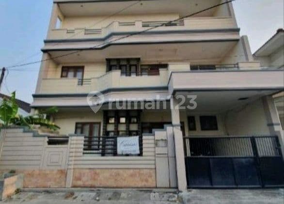 Dijual Cepat Rumah 3½ Lantai Sutorejo Utara