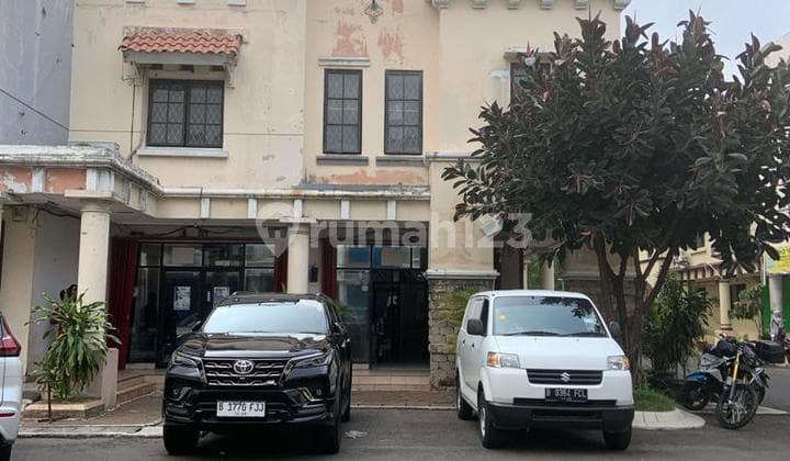 Ruko 3 Rendeng di Lokasi Strategis Lippo Cikarang