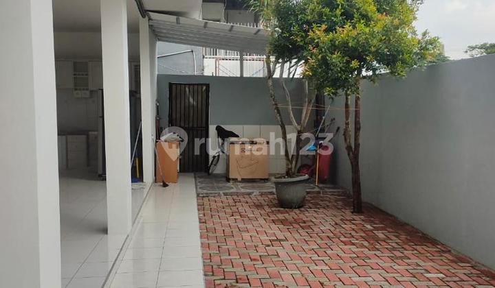 Rumah Bagus Furnished Siap Huni di Beverli Lippo Cikarang