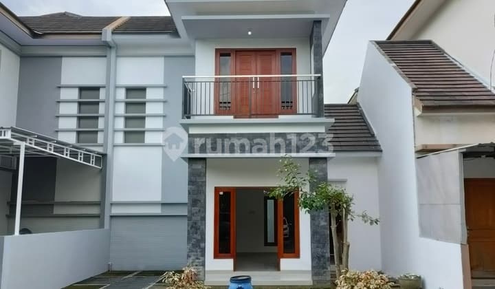 Rumah 2 Lantai Area Mojosongo