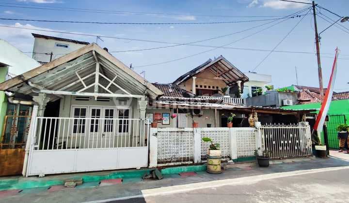 Rumah Siap Pakai Tengah Kota Solo