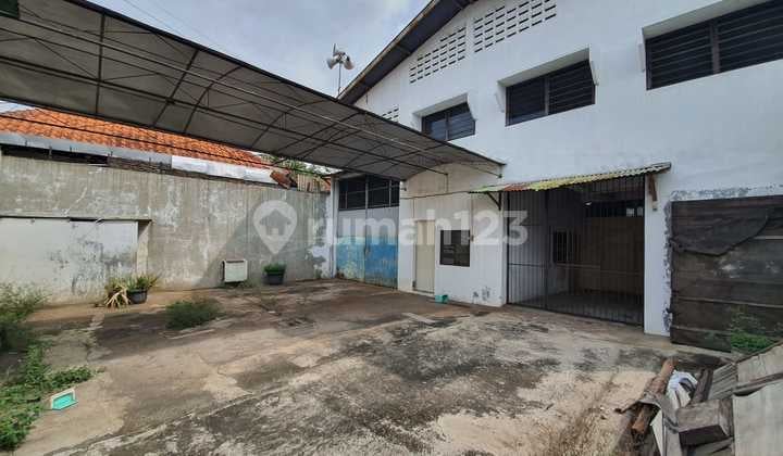 Ready-to-Use Warehouse Area in Solo Baru