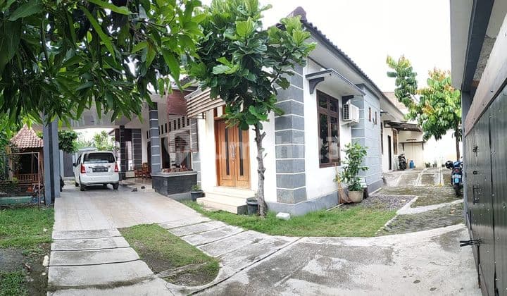 Rumah Mewah Area Sumber