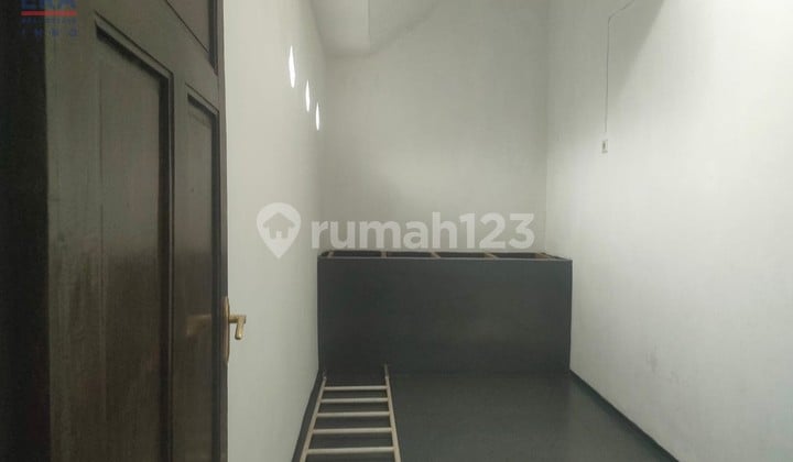 Rumah Tengah Kota Masuk Gang Sayap Moh. Toha Bandung