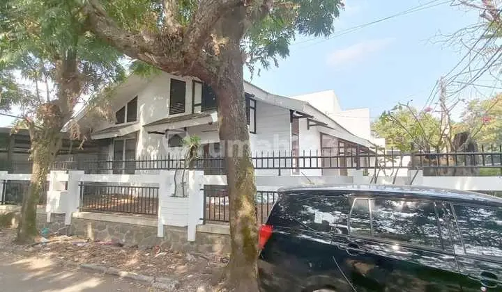 Rumah Besar Elegant Asri Nyaman Sumbersari Bandung